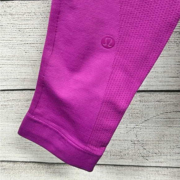 Lululemon Seamless High Rise Crop Leggings - Picture 6 of 7
